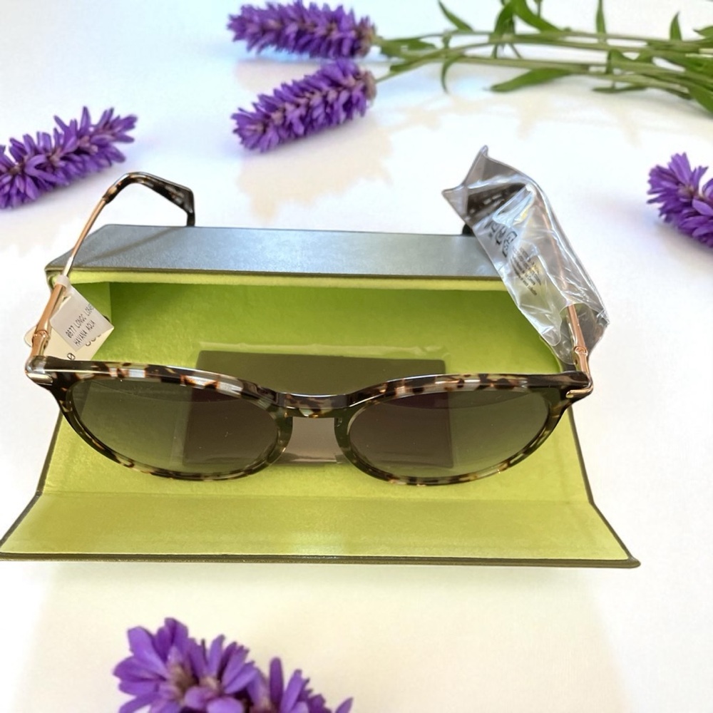 Long Champ Sunglasses NWT. Full Inclusion.
